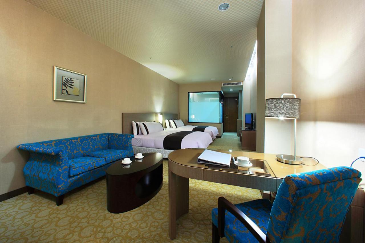 Shinkansen Grand Hotel Taichung Extérieur photo