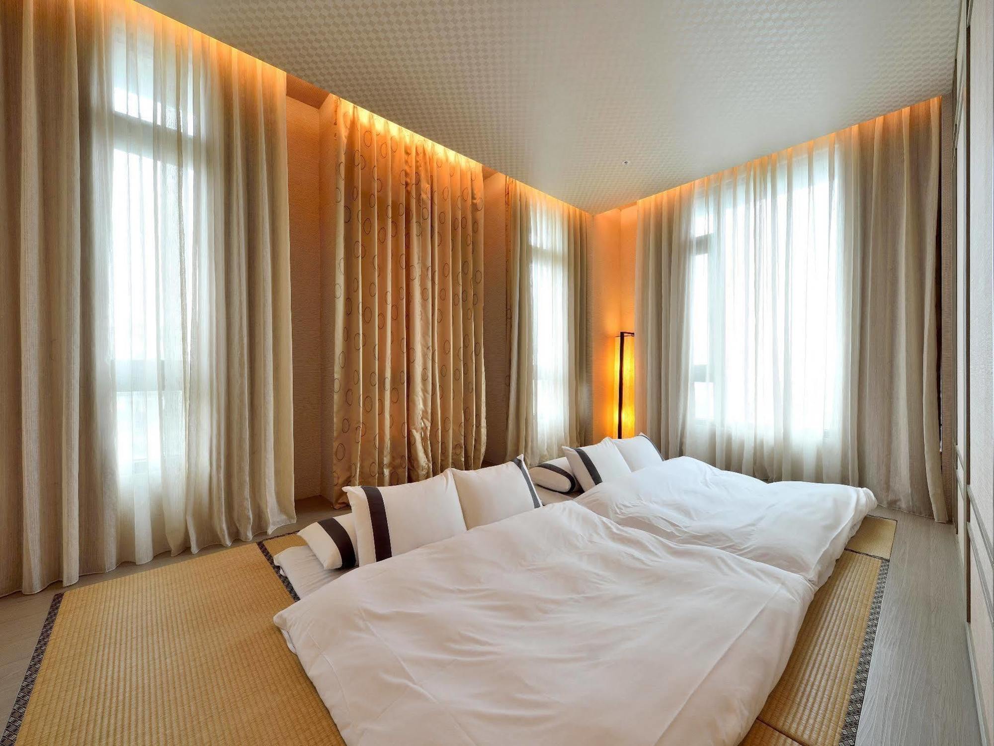Shinkansen Grand Hotel Taichung Extérieur photo